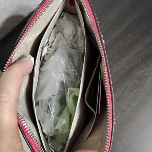 Jet Set Travel Medium Color-Block Signature Logo Crossbody Bag NWT Crossbody bag - Picture 3 of 8